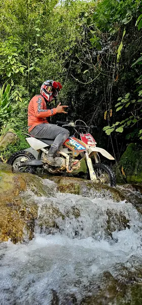 Tours en Moto YCF Media (1h30min)