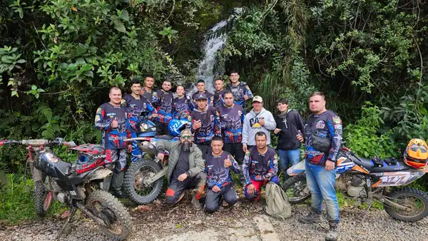 Tours en Moto YCF Largo (2 Horas)